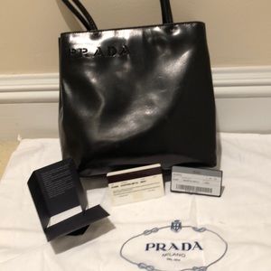 NWT PRADA black leather shopper